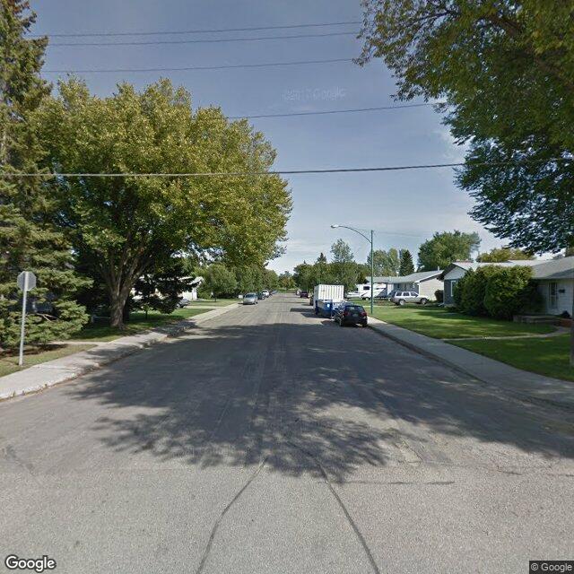 A street in Queen Elizabeth, Saskatoon